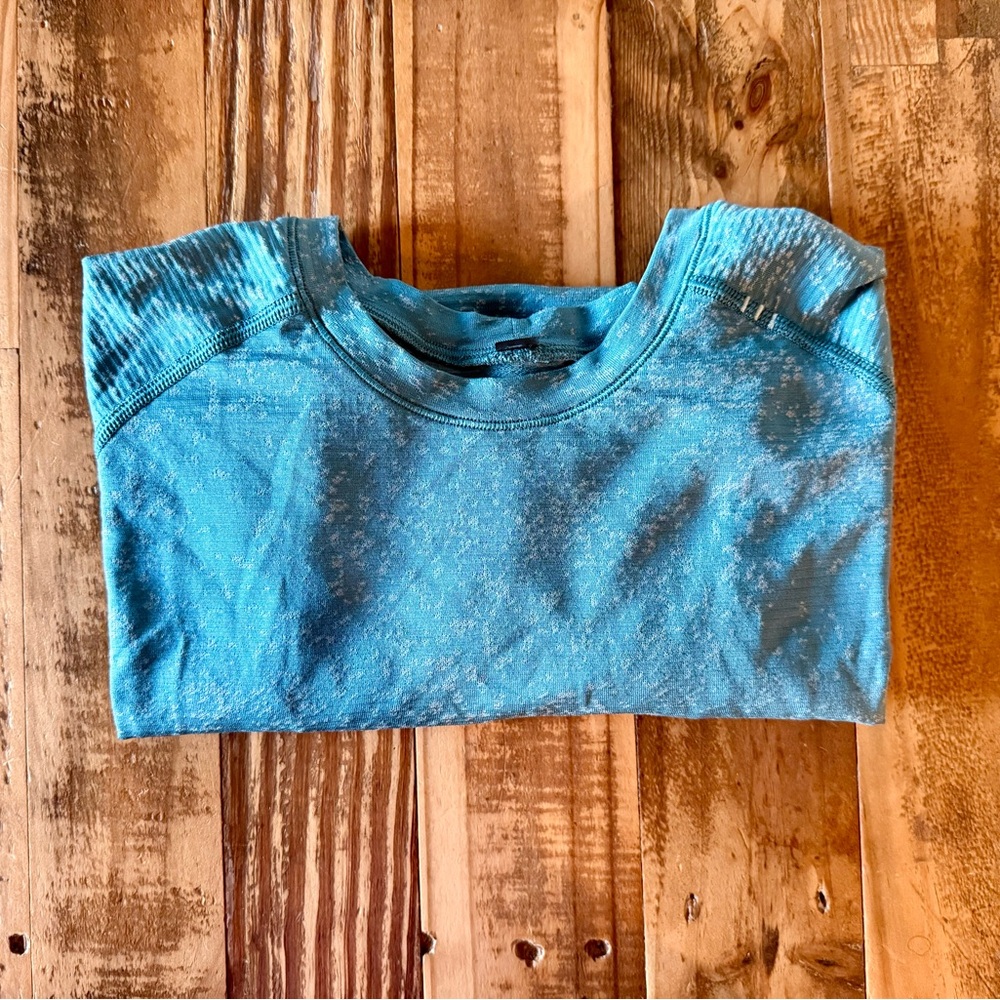 Blue Crewneck lululemon athletica T shirt blue size medium